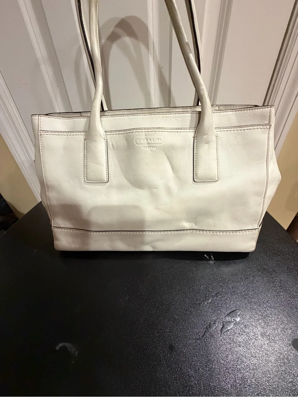 Coach Classic White Leather Tote shoulder Bag with Gold tone Turn-Lock 11554